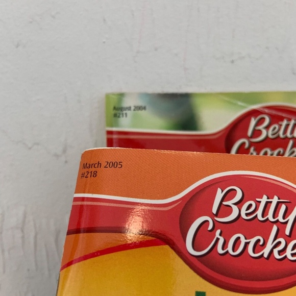 Lot of 9 Vintage Betty Crocker Pillsbury & More Mini Cookbook Pamphlets - Picture 7 of 13